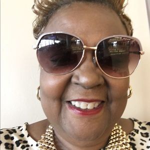 Meet your Posher, Lavon